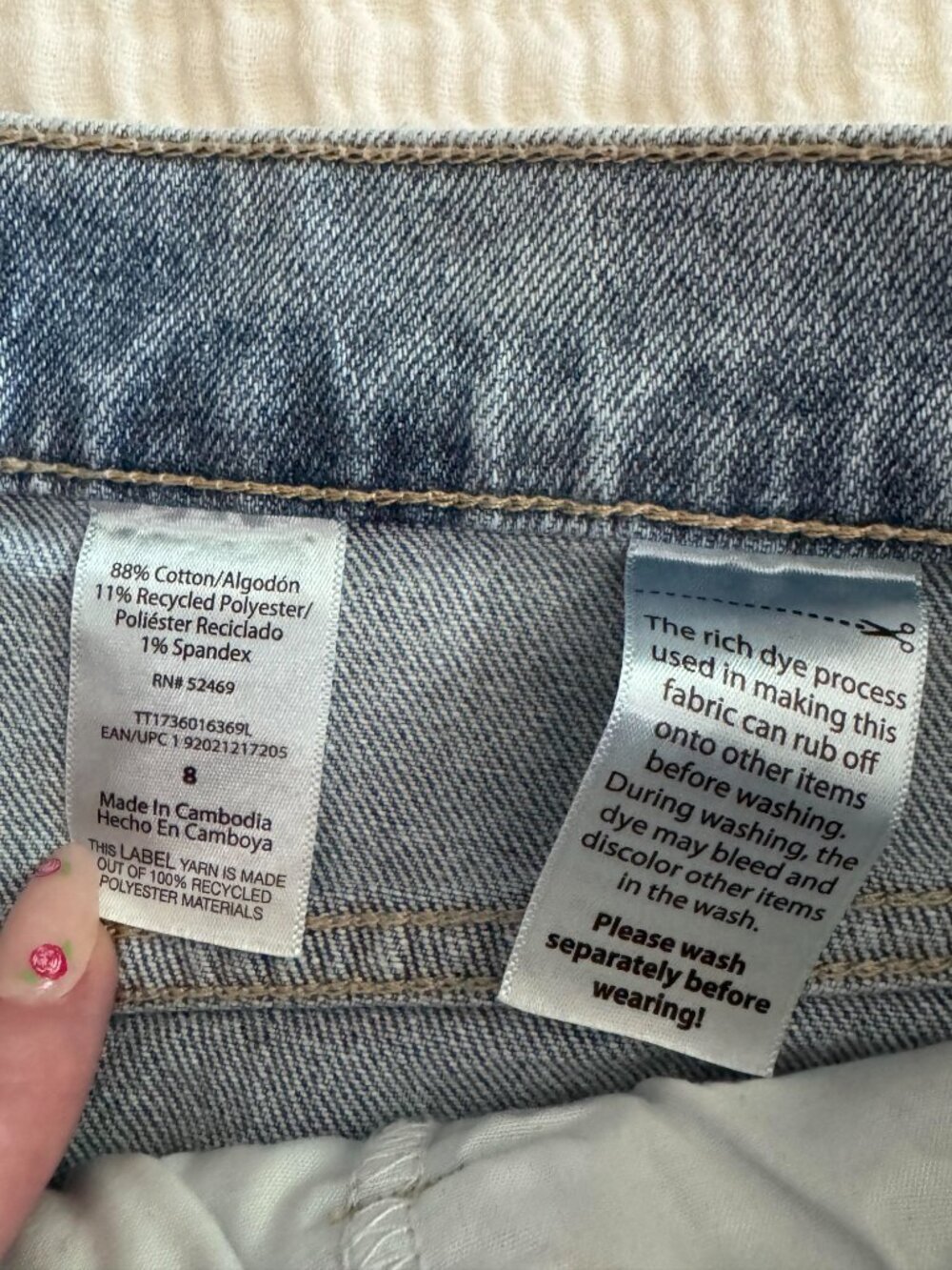 Time and Tru High Rise Denim Shorts Light Wash Size 8 NWT 5" Inseam - Picture 4 of 5